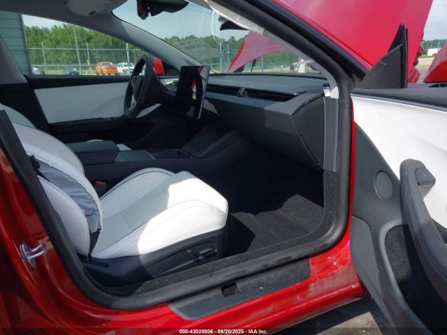 2024 TESLA MODEL 3 5YJ3E1ET8RF869208 Photo 4