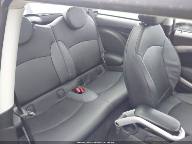 2009 MINI COOPER S WMWMF73529TW84266 Photo 7
