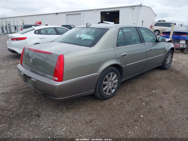 2011 CADILLAC DTS 1G6KH5E62BU114723 Photo 3