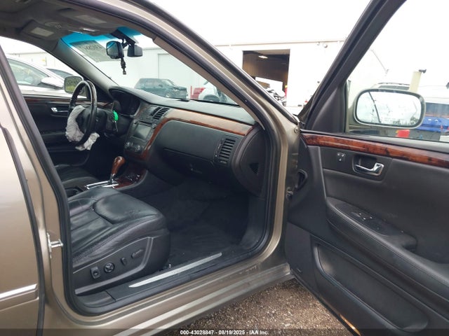 2011 CADILLAC DTS 1G6KH5E62BU114723 Photo 4