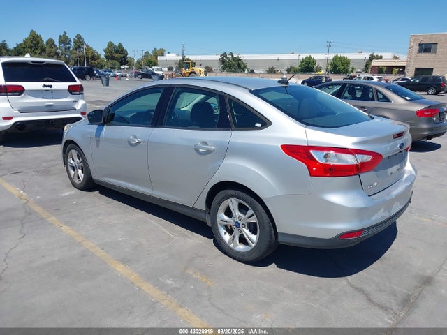 2013 FORD FOCUS 1FADP3F2XDL308200 Photo 2
