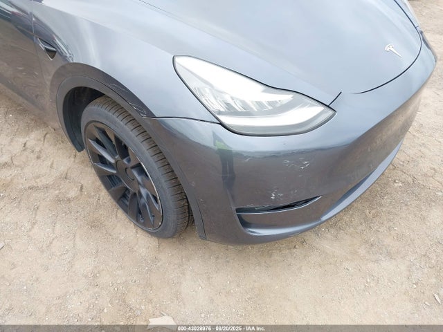 2021 TESLA MODEL Y 5YJYGDEE6MF115591 Photo 5