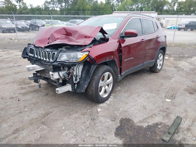Jeep Compass 2021 3C4NJDBBXMT546922 Image 2