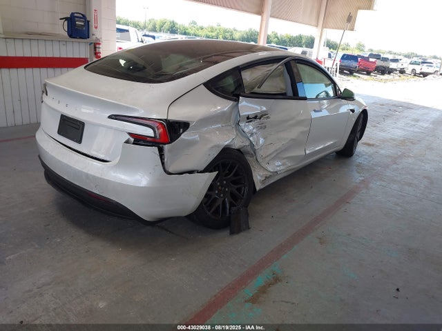 2024 TESLA MODEL 3 5YJ3E1EA2RF732554 Photo 3