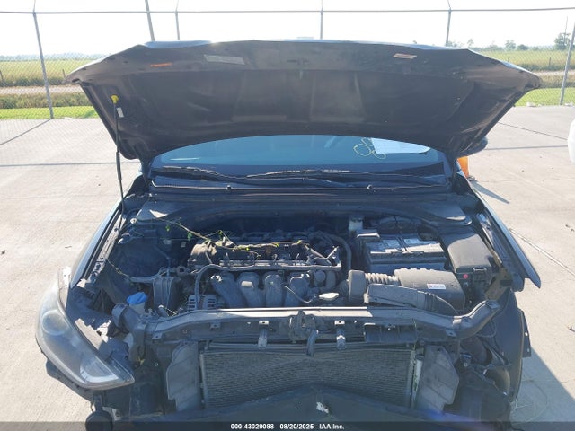 KMHD84LF7HU238932 Hyundai Elantra