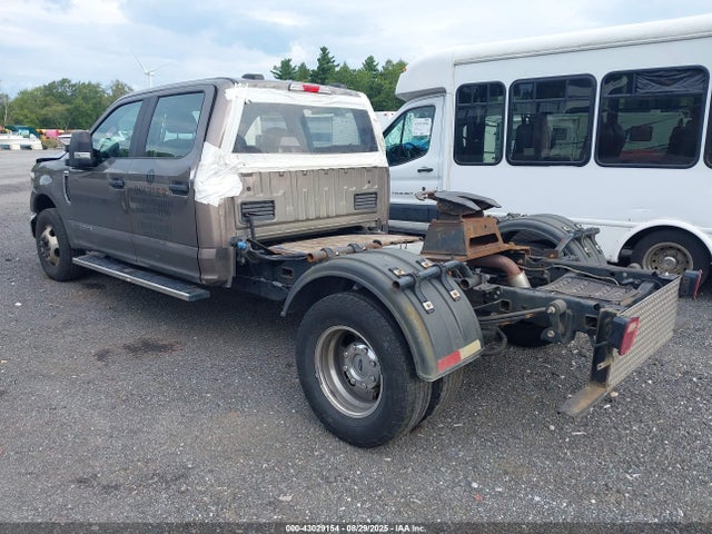 Ford 2022 2022 1FT8W3CT5NED37069 Image 3