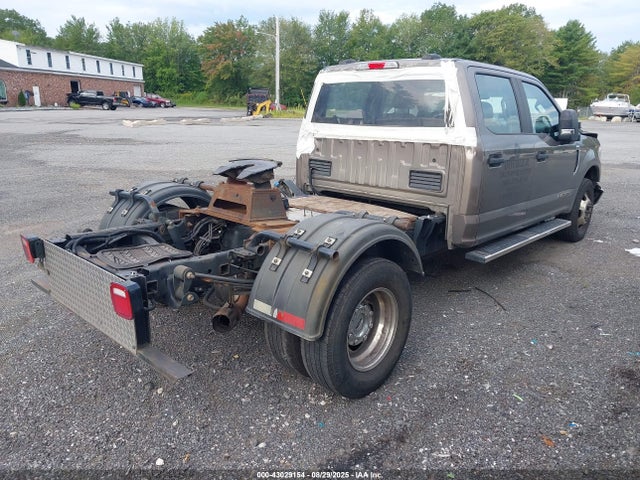Ford 2022 2022 1FT8W3CT5NED37069 Image 4