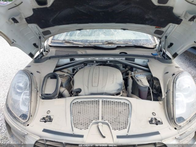 2017 PORSCHE MACAN WP1AA2A56HLB08333 Photo 9