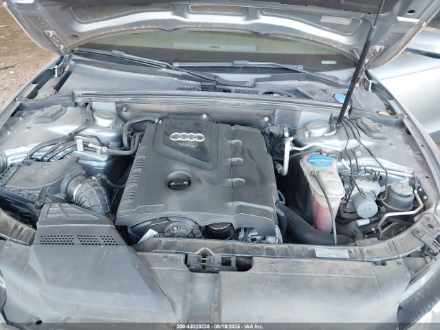 2010 AUDI A5 WAUCFAFR6AA025887 Photo 9