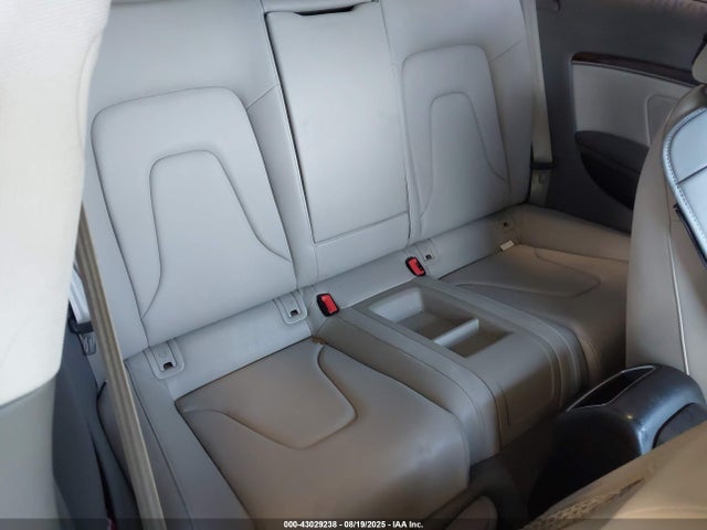 2010 AUDI A5 WAUCFAFR6AA025887 Photo 7