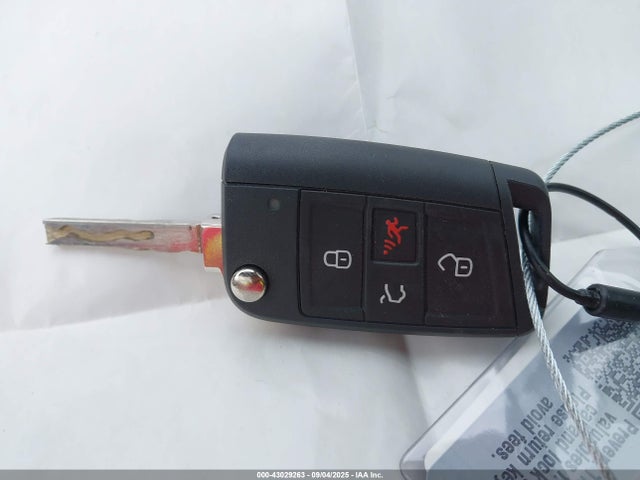 3VWBX7BU8SM076849 Volkswagen tsi
