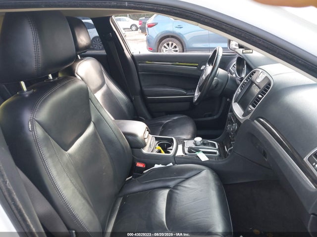 Chrysler 300 2016 2C3CCAAG3GH268489 Image 5