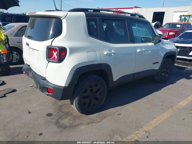 ZACCJBCB7JPG67176 Jeep 2018
