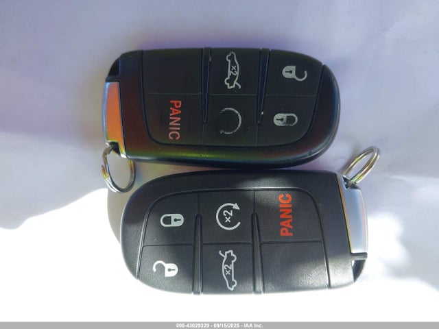 2C3CDXEJ2GH174366 Dodge Charger