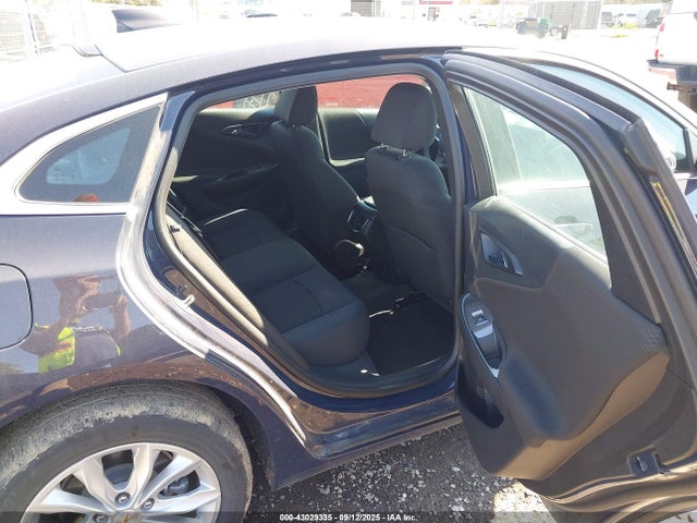 Chevrolet lfv 2025 1G1ZD5ST5SF146743 Image 8