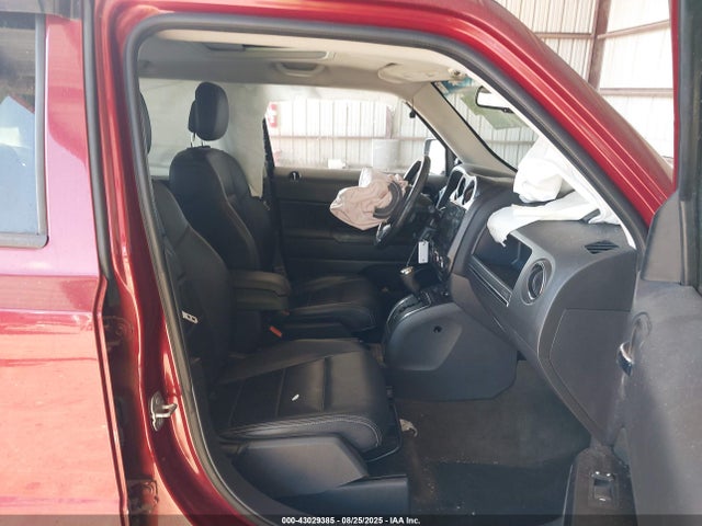Jeep 2016 2016 1C4NJRFB7GD814729 Image 5