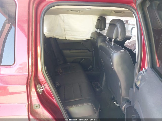 Jeep 2016 2016 1C4NJRFB7GD814729 Image 8