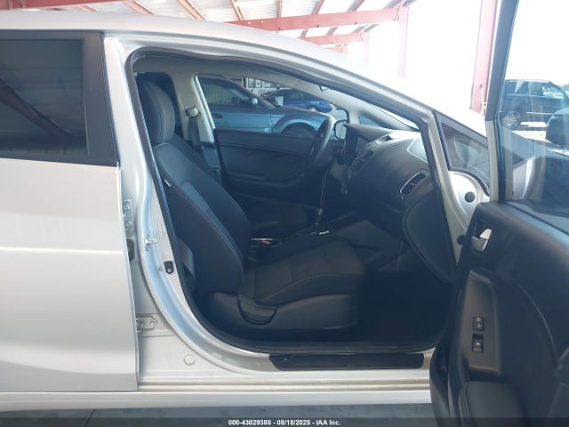 KNAFK5A83H5670787 KIA gdi nu