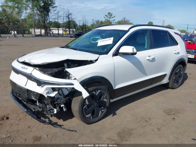 2023 KIA NIRO EV KNDCR3L17P5076353 Photo 1
