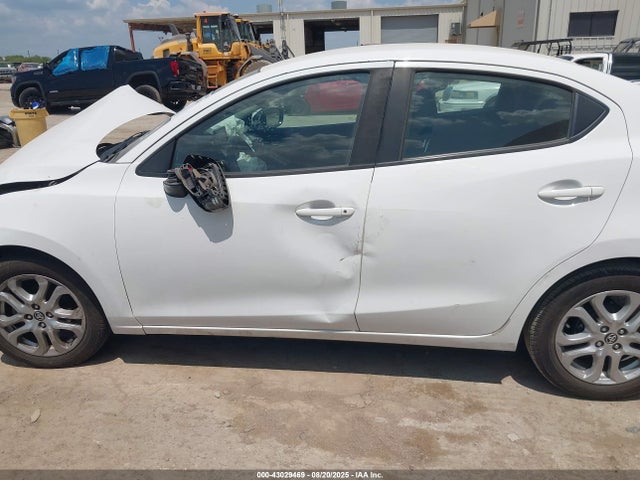 3MYDLBYV3JY315307 Toyota p5v