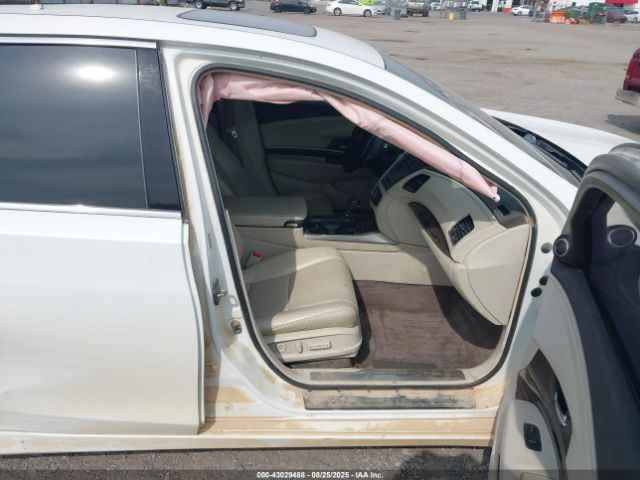 2016 ACURA RLX JH4KC1F53GC000882 Photo 4