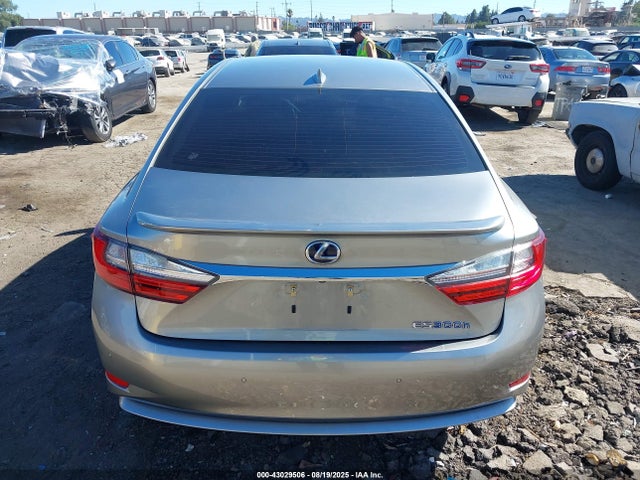 JTHBW1GG9J2185931 Lexus 2ar-fxe, 2jm