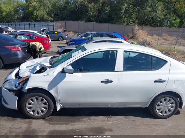 3N1CN7AP0HL831213 Nissan Versa