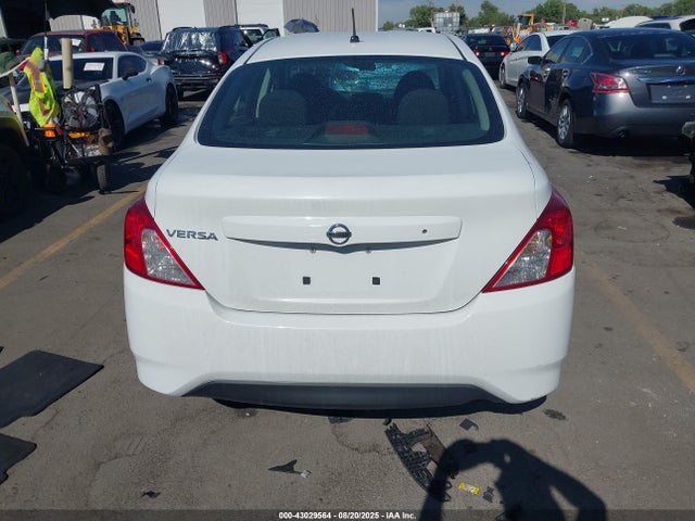 3N1CN7AP0HL831213 Nissan Versa