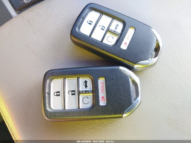 Honda lfb1/lfb2 2018 1HGCV3F41JA008650 Image 11