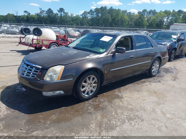 2009 CADILLAC DTS 1G6KD57Y29U110840 Photo 1