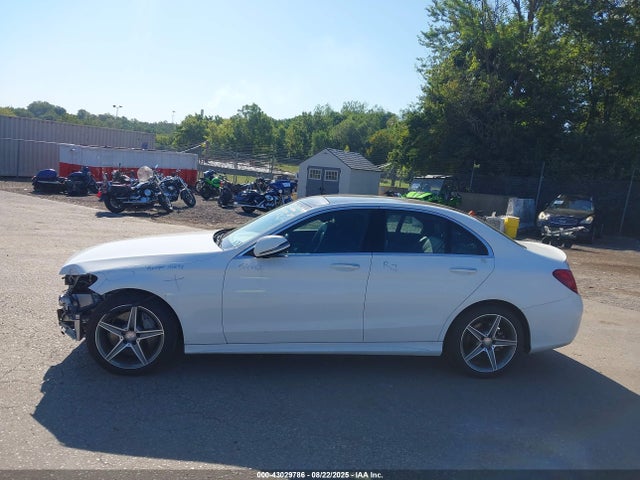 55SWF4KBXGU104052 Mercedes-Benz C-Class