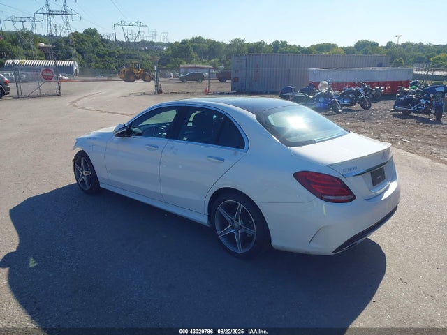55SWF4KBXGU104052 Mercedes-Benz C-Class