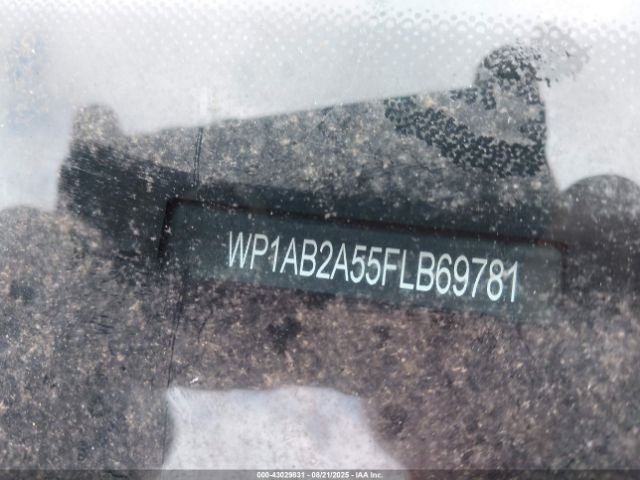 2015 PORSCHE MACAN WP1AB2A55FLB69781 Photo 8