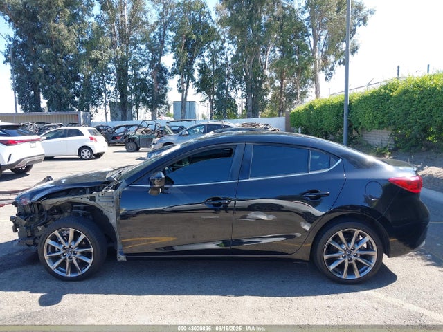 3MZBN1V38JM201501 Mazda py