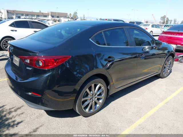 3MZBN1V38JM201501 Mazda py