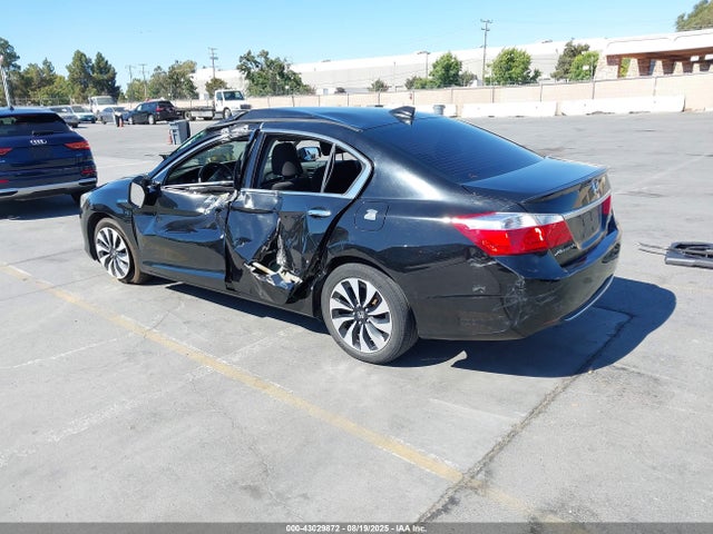 Honda lfa1 2014 1HGCR6F36EA007108 Image 3