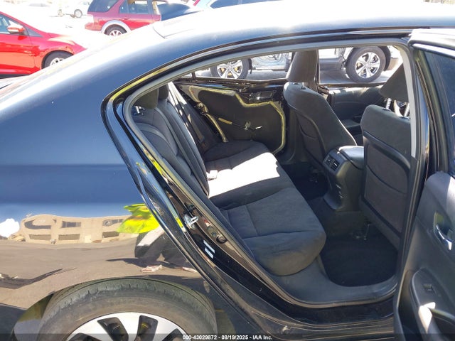 Honda lfa1 2014 1HGCR6F36EA007108 Image 8