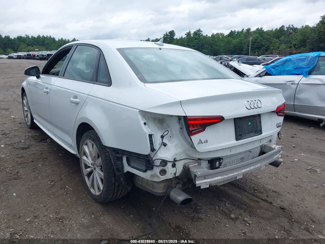 Audi A4 2018 WAUDNAF46JA043284 Image 3