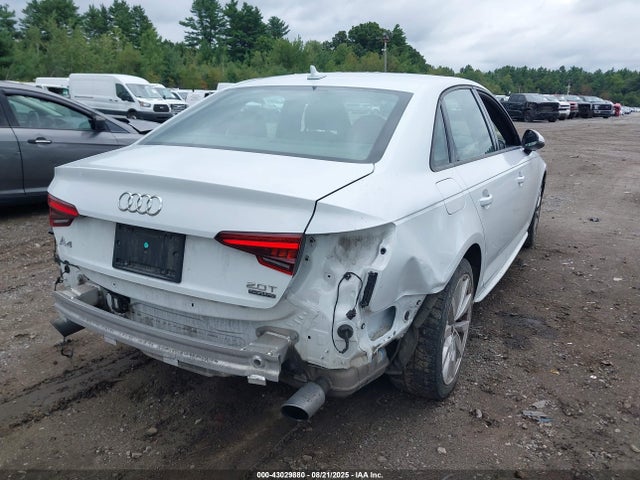Audi A4 2018 WAUDNAF46JA043284 Image 4