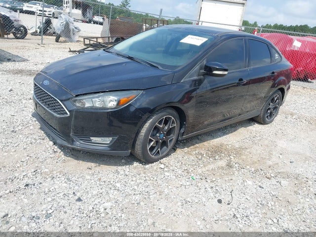 Ford 2016 2016 1FADP3F24GL223955 Image 2