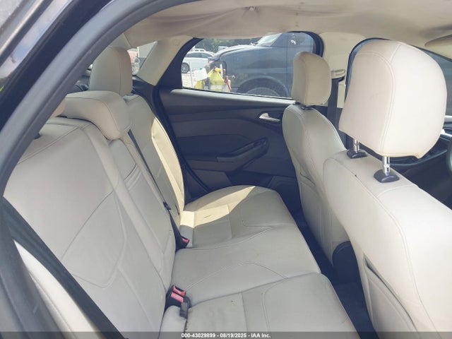 Ford 2016 2016 1FADP3F24GL223955 Image 8