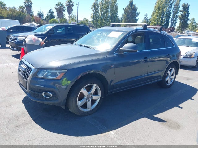 2011 AUDI Q5 WA1DKAFP2BA070600 Photo 1