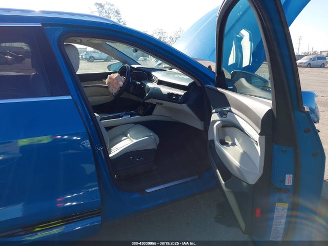 Audi 2019 2019 WA1VABGEXKB012903 Image 5