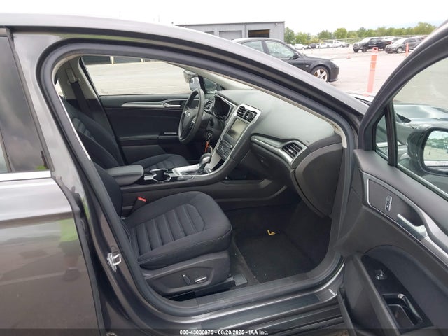 Ford 2016 2016 3FA6P0LU1GR368658 Image 5