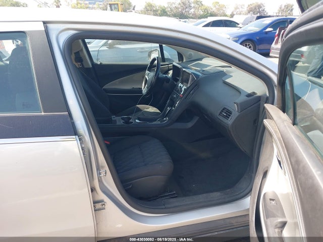 1G1RA6E40EU172427 Chevrolet luu - ffv, e-flex, fam