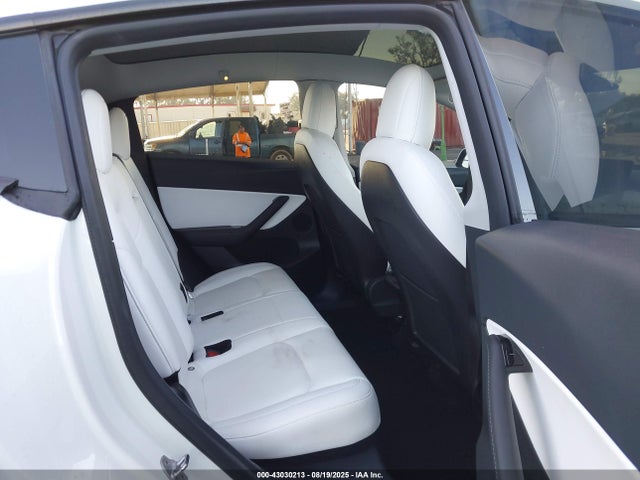 5YJYGDEEXLF018019 Tesla Model Y