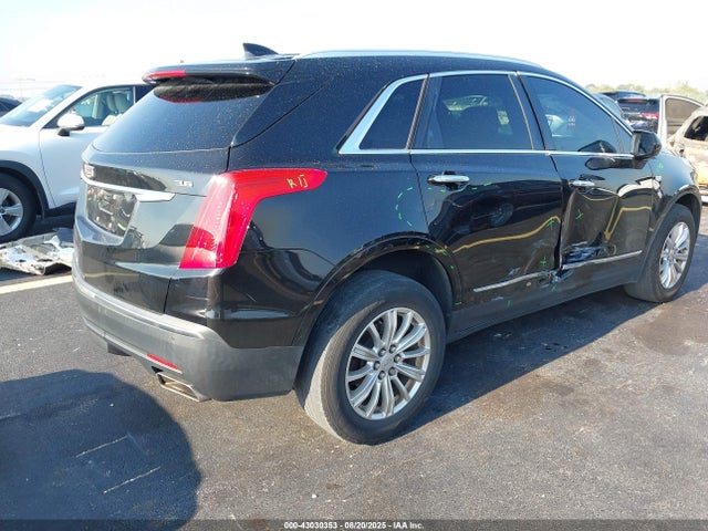 2017 CADILLAC XT5 1GYKNARS8HZ244470 Photo 3