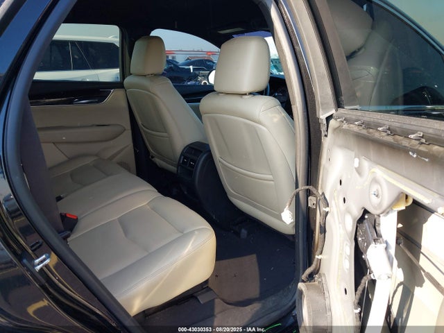 2017 CADILLAC XT5 1GYKNARS8HZ244470 Photo 7