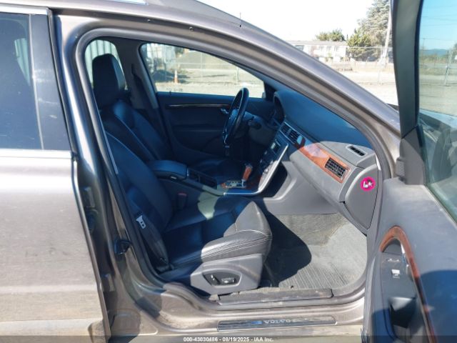 2011 VOLVO XC70 YV4902BZ8B1115468 Photo 4