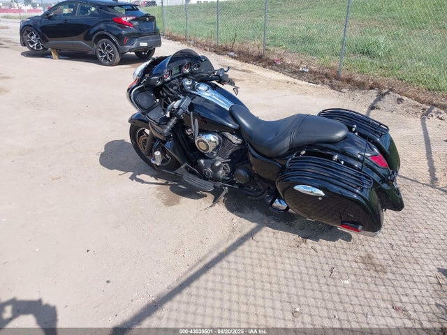 2011 KAWASAKI VN1700 JKBVNRJ1XBA000254 Photo 2